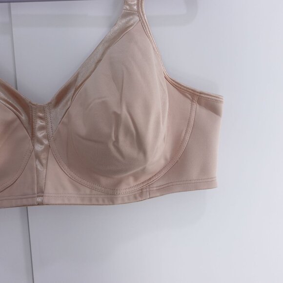 Playtex 18 Hour Ultimate Shoulder Comfort Wireless Bra Beige Size 46B 4693 - Picture 4 of 5